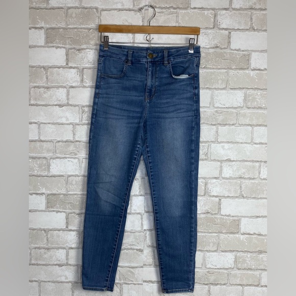 American Eagle Outfitters Denim - American Eagle Outfitters Curvy High Rise Jeggings Size 6